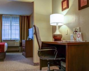Spark By Hilton Tucson Airport Room photo